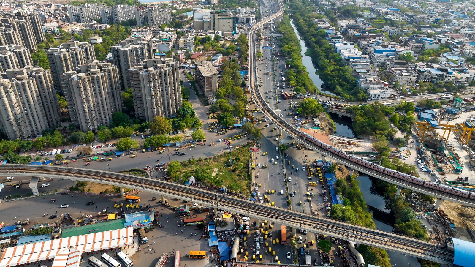 Delhi to Kanpur taxi route